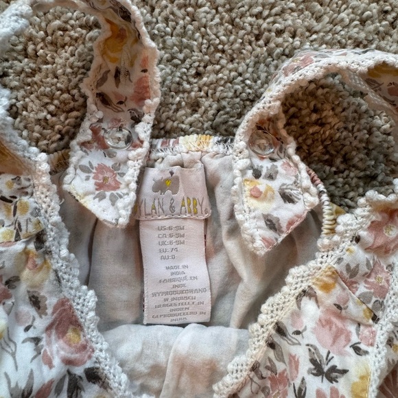 Dylan & Abby Baby Girl Floral Ruffle Romper boho vintage- Size 6-9 Months - Picture 7 of 7